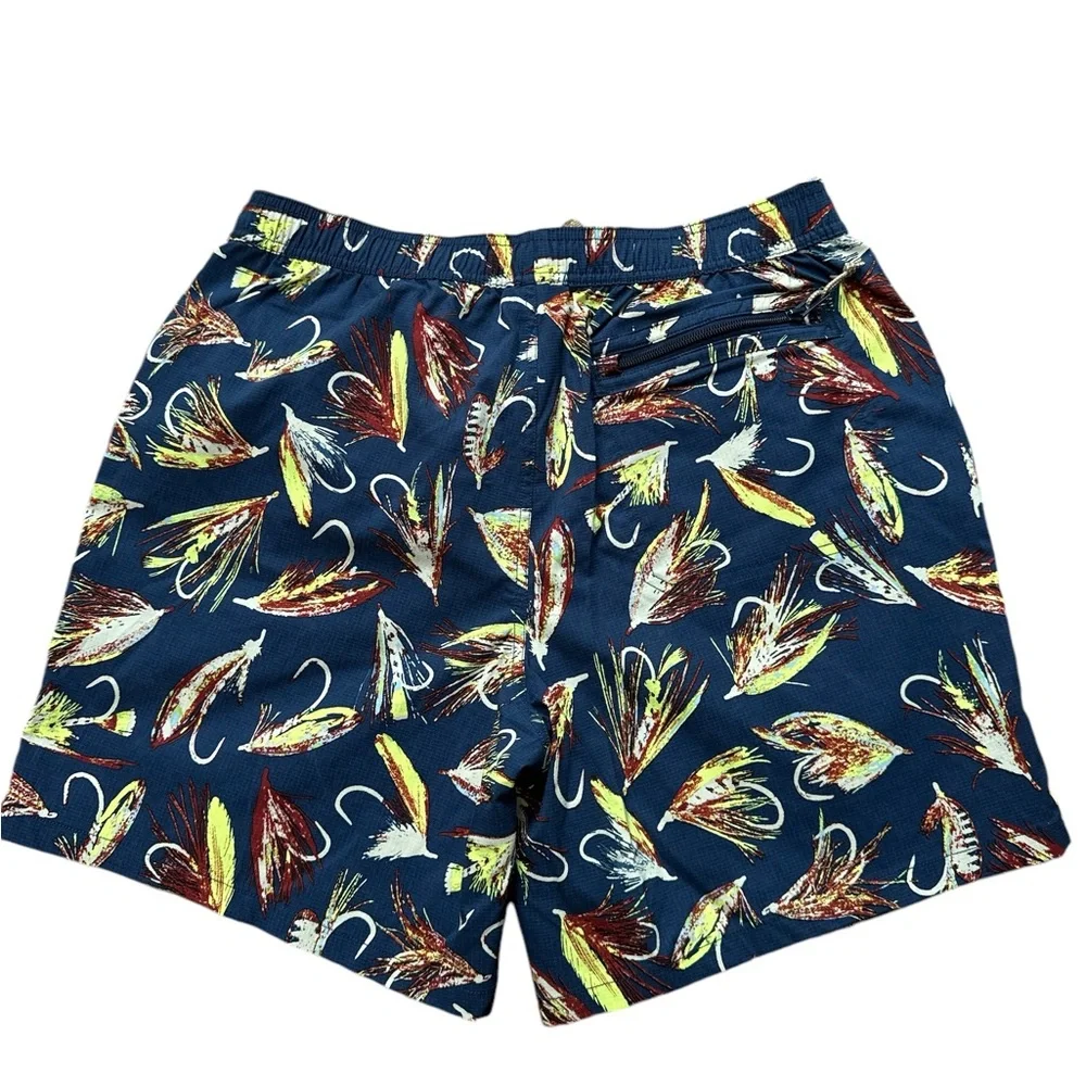 The North Face Men’s Athletic Shorts Size Medium Fishing Lure‎ Logo Shorts